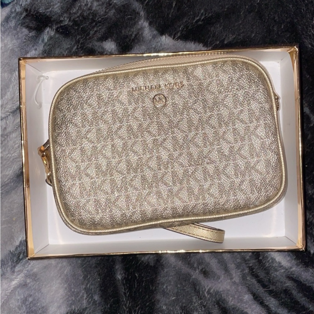 Michael Kors Makeup bag